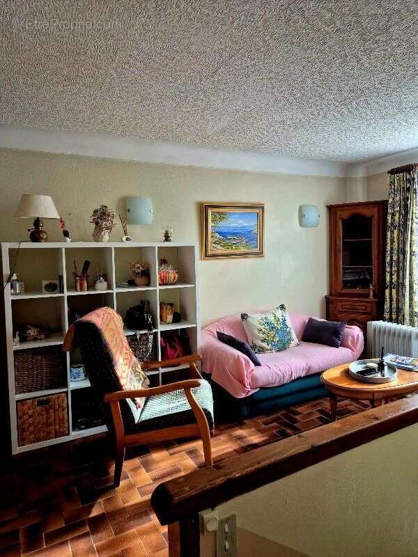 Appartement à ASPRES-SUR-BUECH