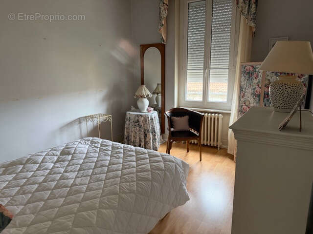 Maison à COMBRONDE