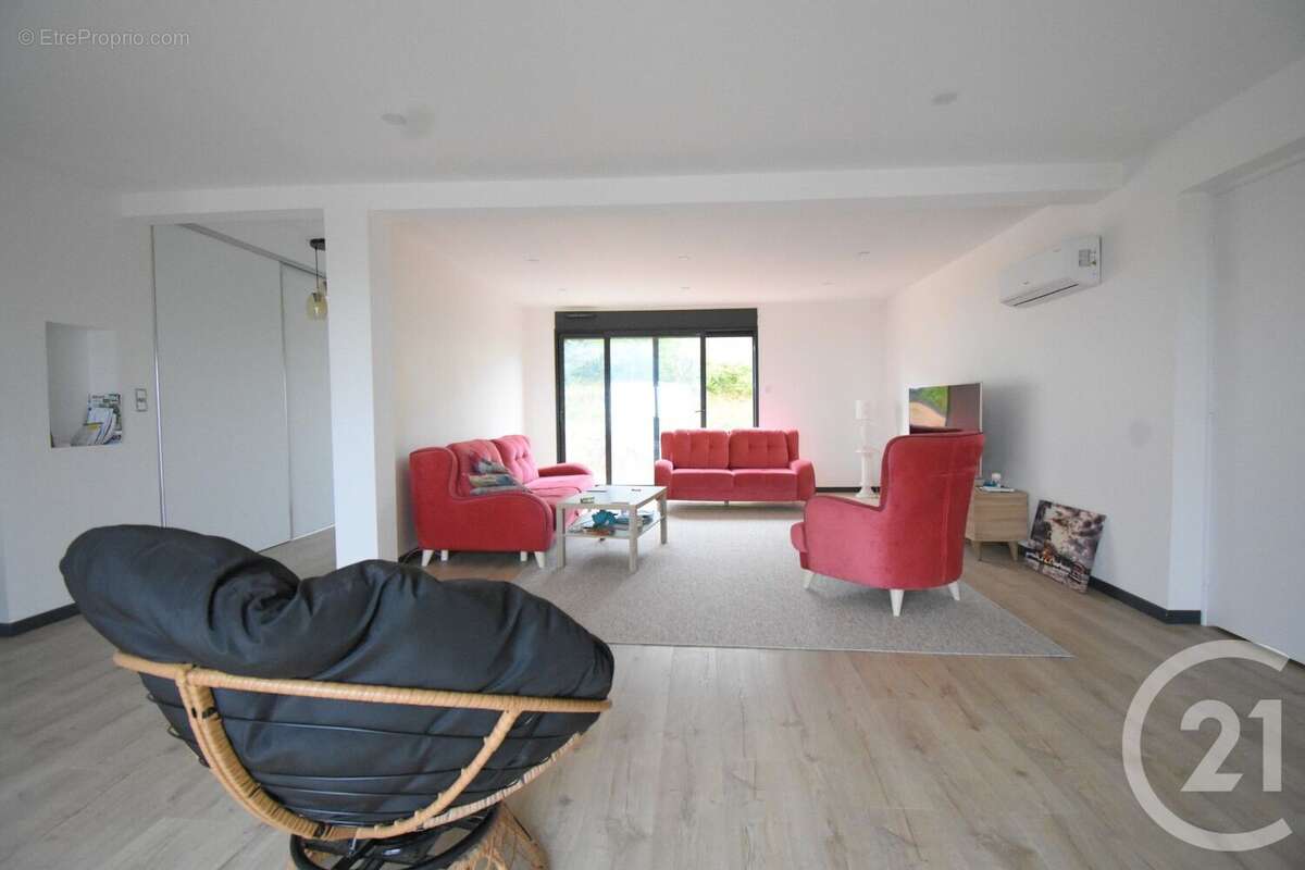 Maison 131 m² à Abrest  - photo 10
