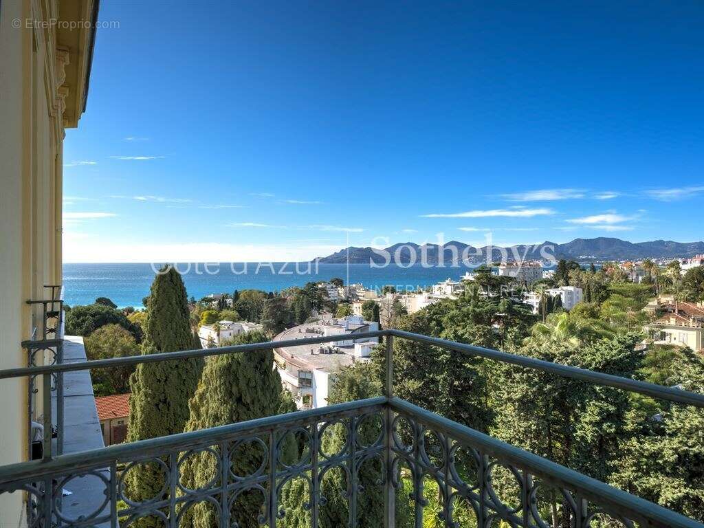 Appartement à CANNES