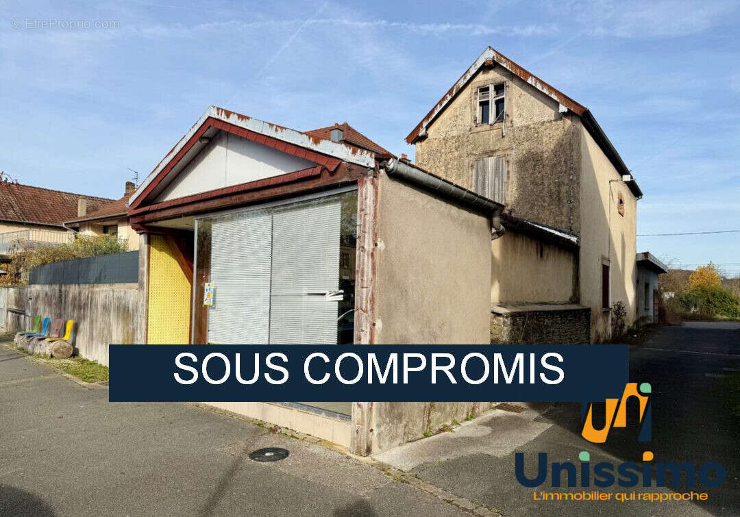Appartement à COLOMBIER-FONTAINE
