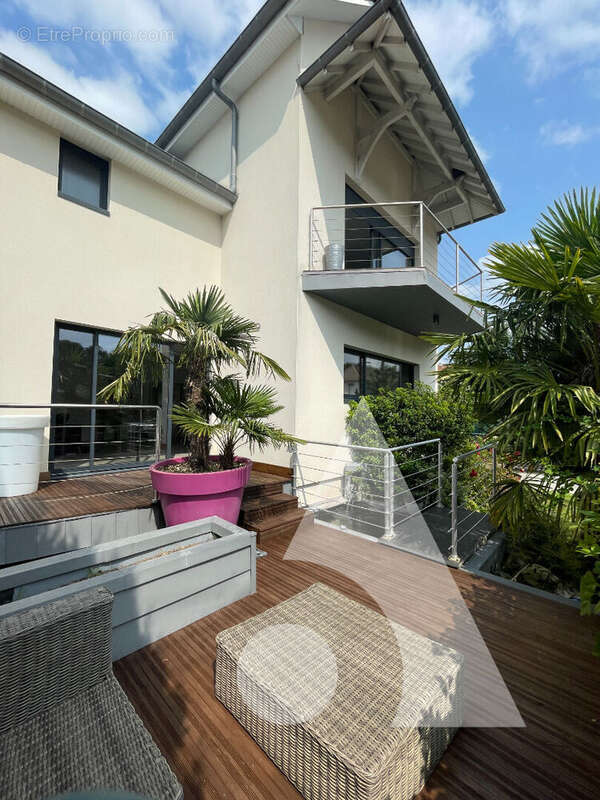 Maison à SAINTE-SAVINE