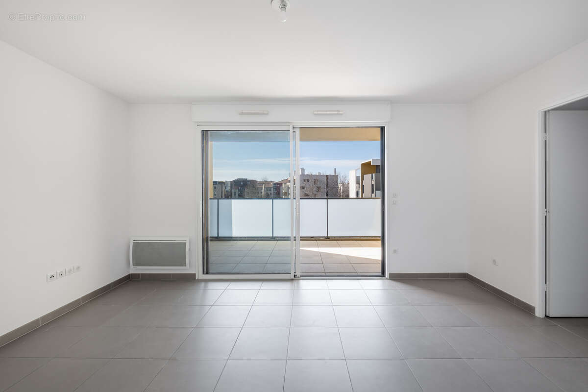 Appartement à SAINT-JEAN-DE-VEDAS