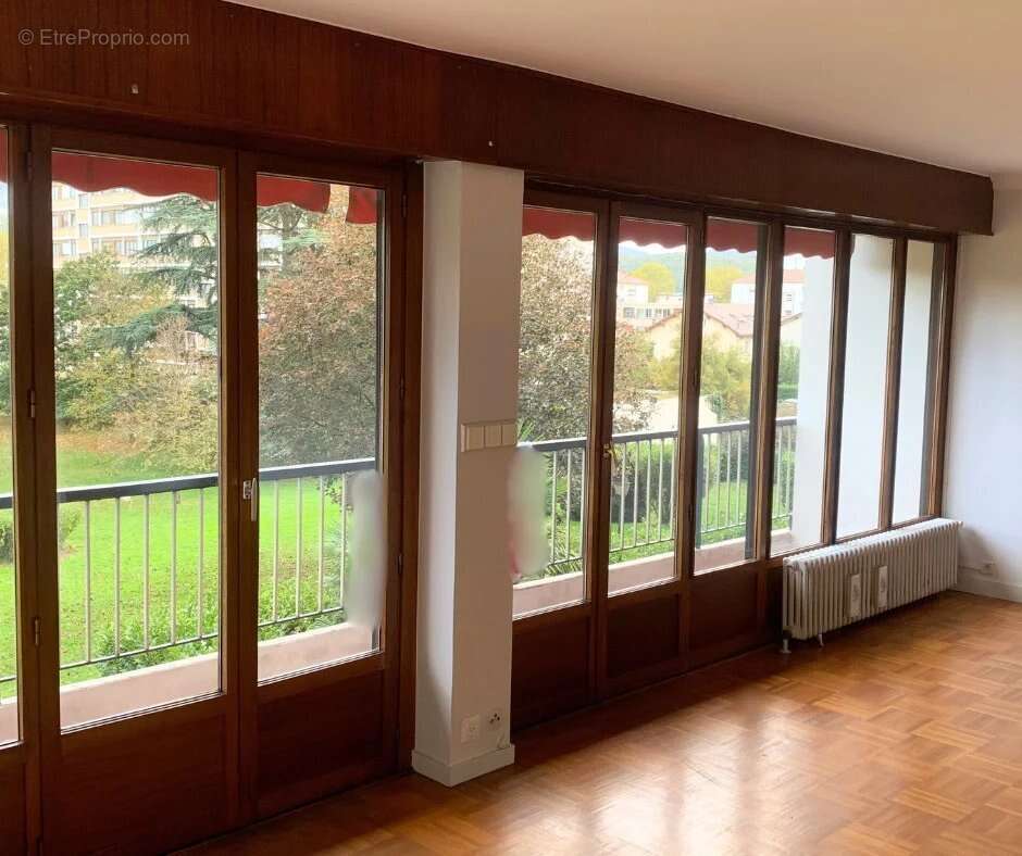 Appartement à ECHIROLLES