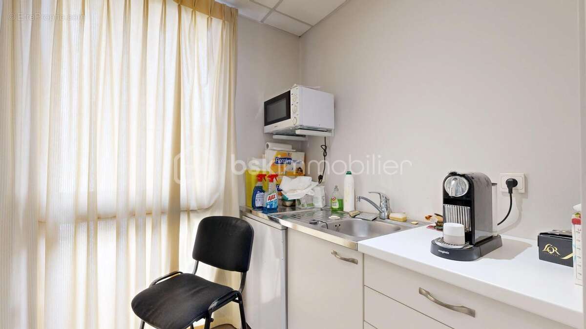 Bureau spacieux pour entrepreneurs, un investissement idéal au cœur de la ville - photo 23
