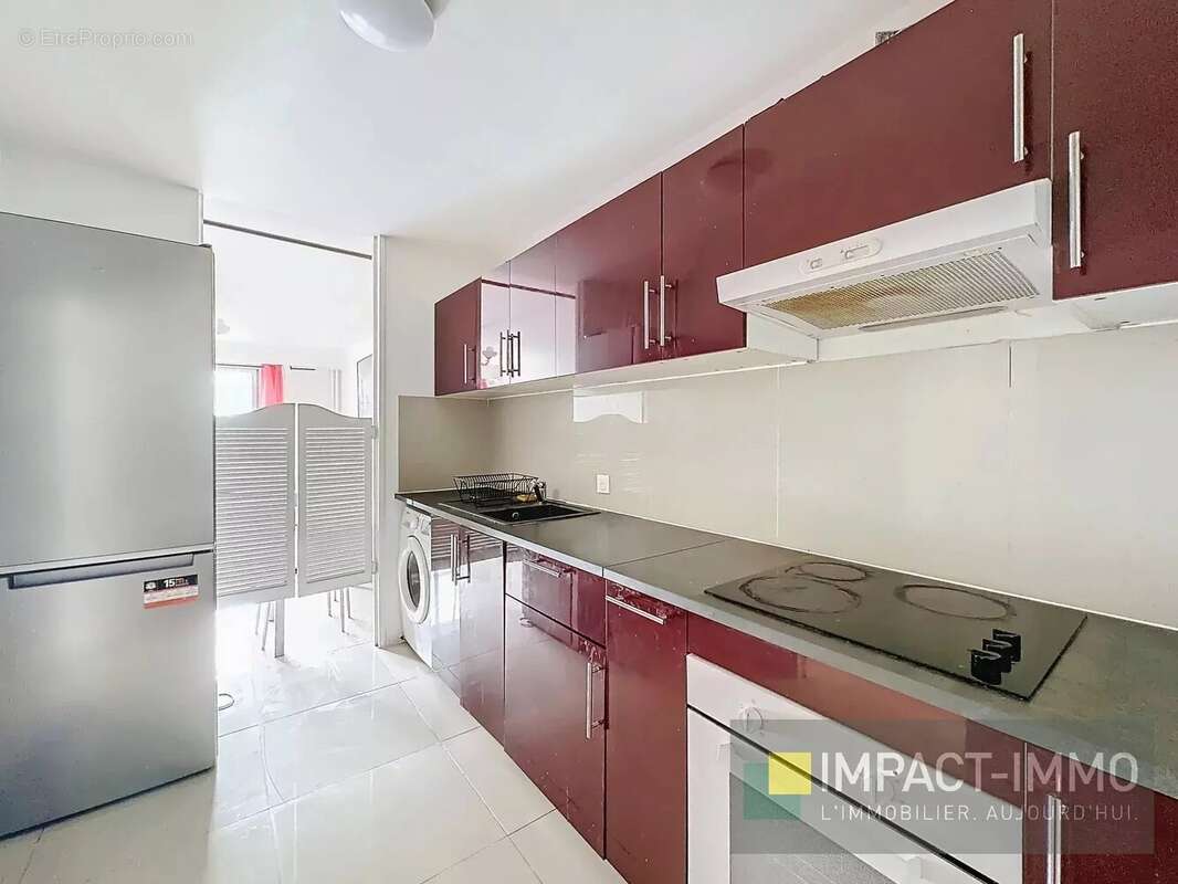 Appartement à COURBEVOIE
