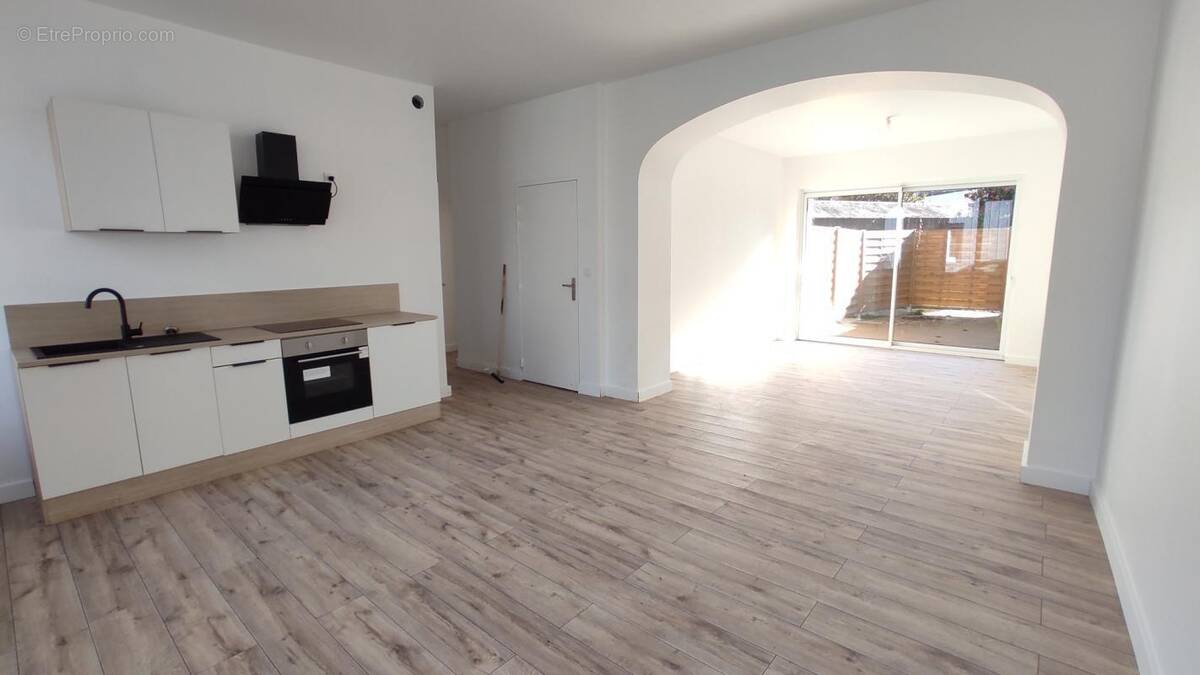 Appartement à NOZAY