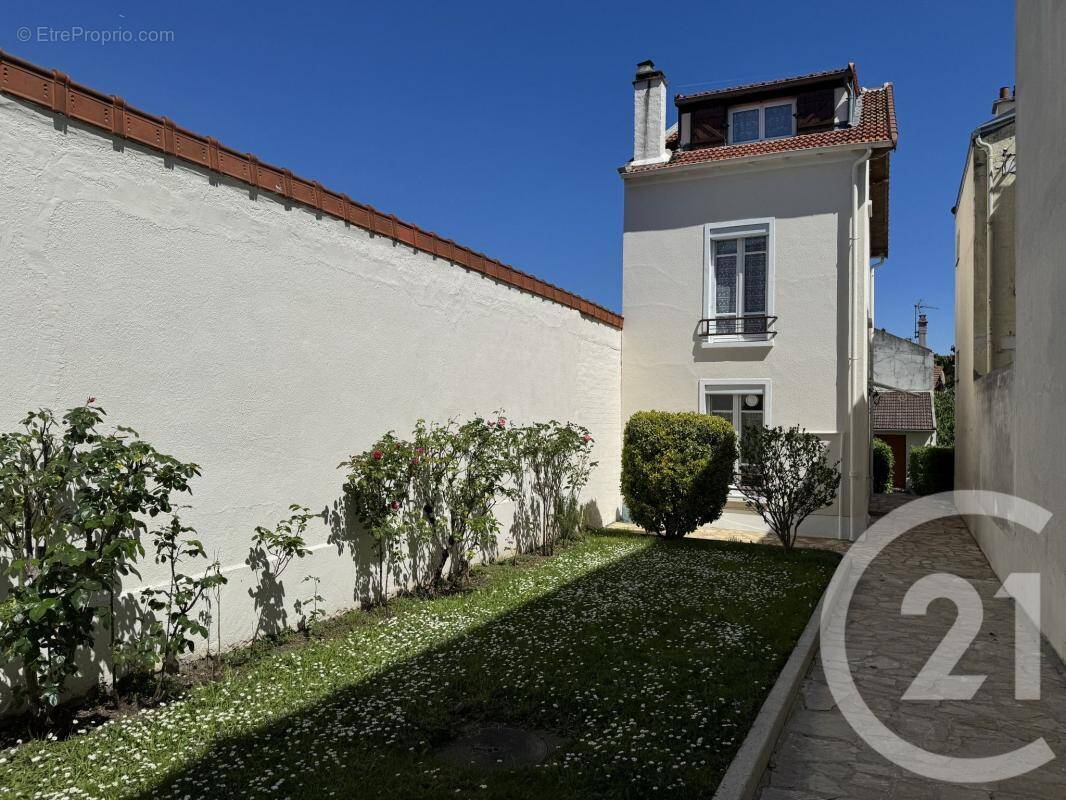 Maison à FONTENAY-SOUS-BOIS