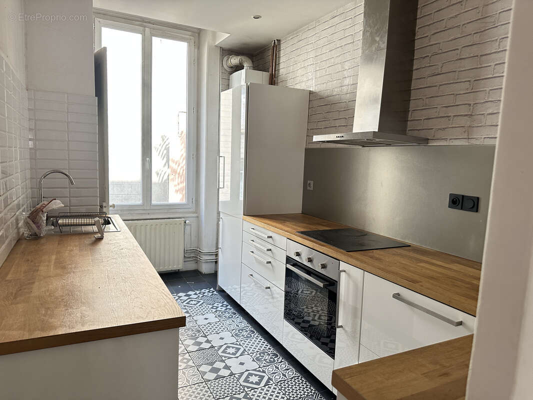 Appartement à SAINT-ETIENNE