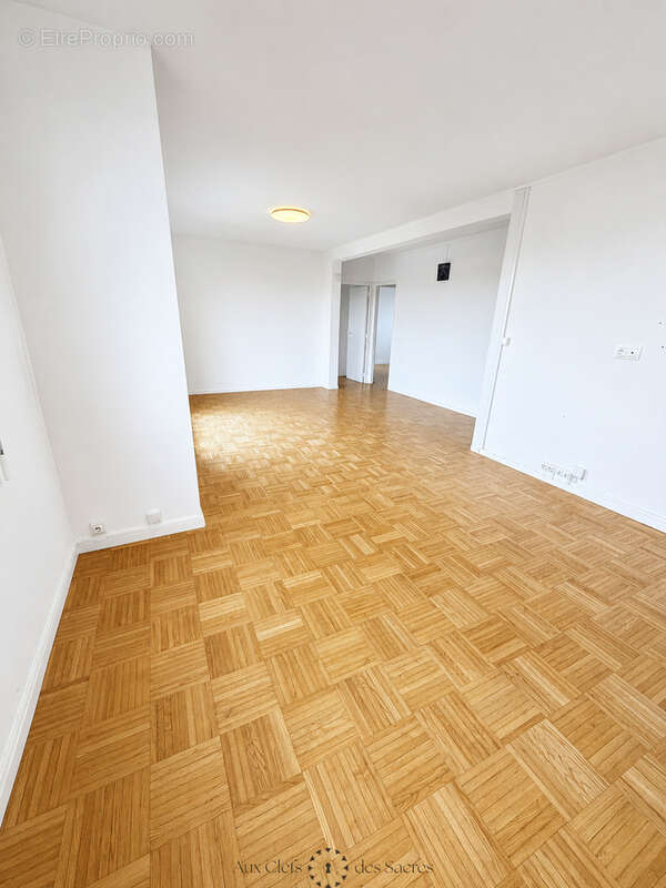 REIMS   Boulevard Pasteur   Appartement 3 pièces rénové avec balcon et vue dégagée - photo 10