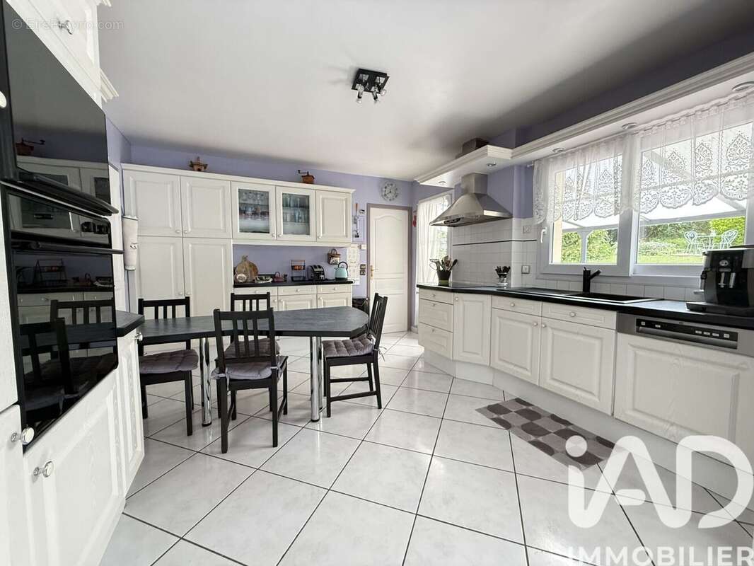 Photo 3 - Maison à CRECY-LA-CHAPELLE