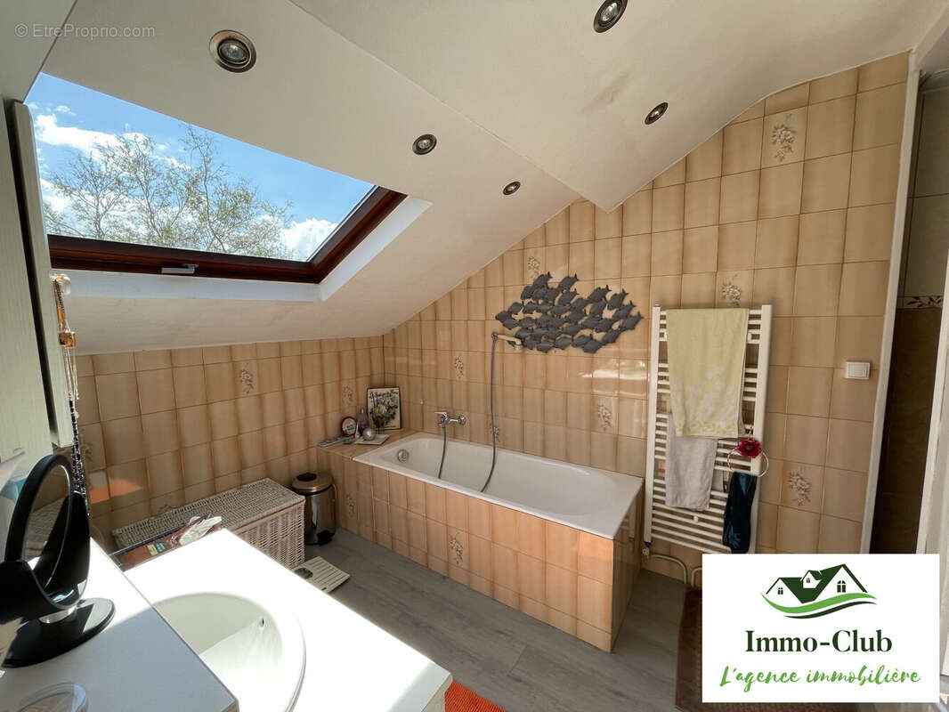 Maison à CHATEAU-CHINON(VILLE)