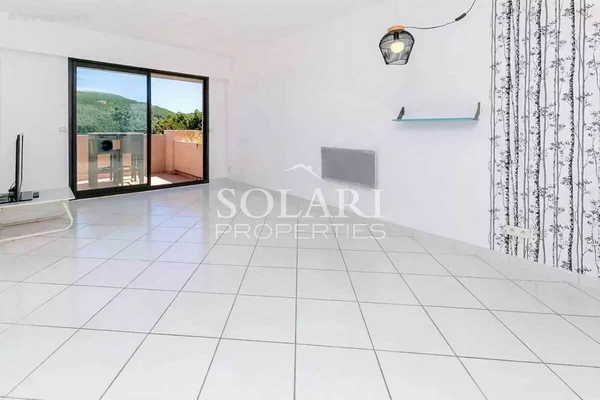 Appartement à THEOULE-SUR-MER