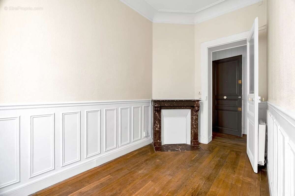 Appartement à LEVALLOIS-PERRET