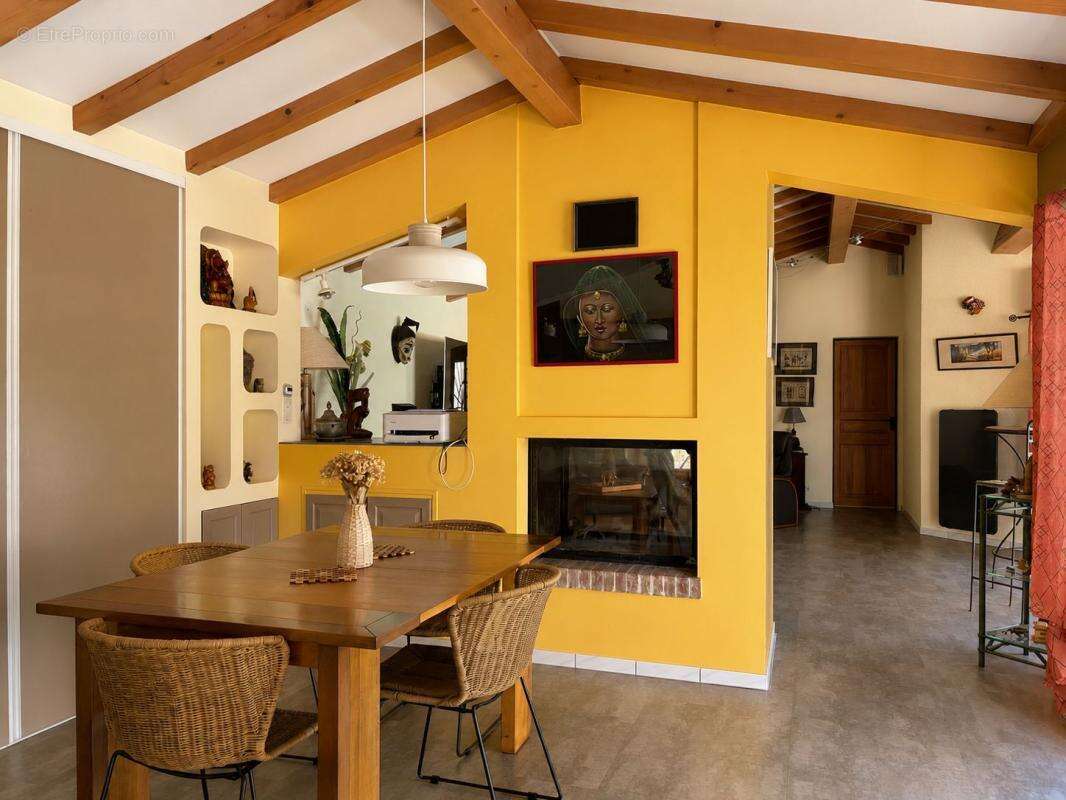 Maison d’architecte de 133 m² avec piscine chauffée - photo 4