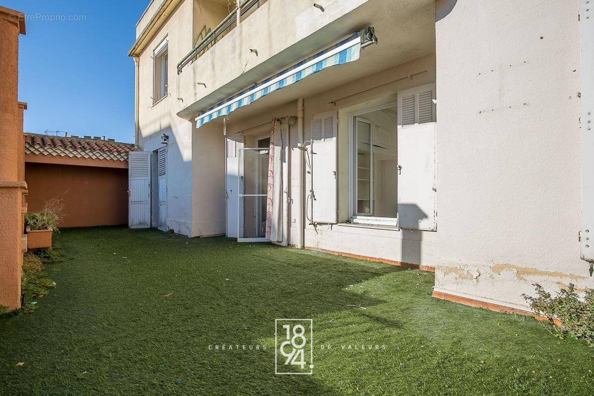 Appartement à MARSEILLE-5E