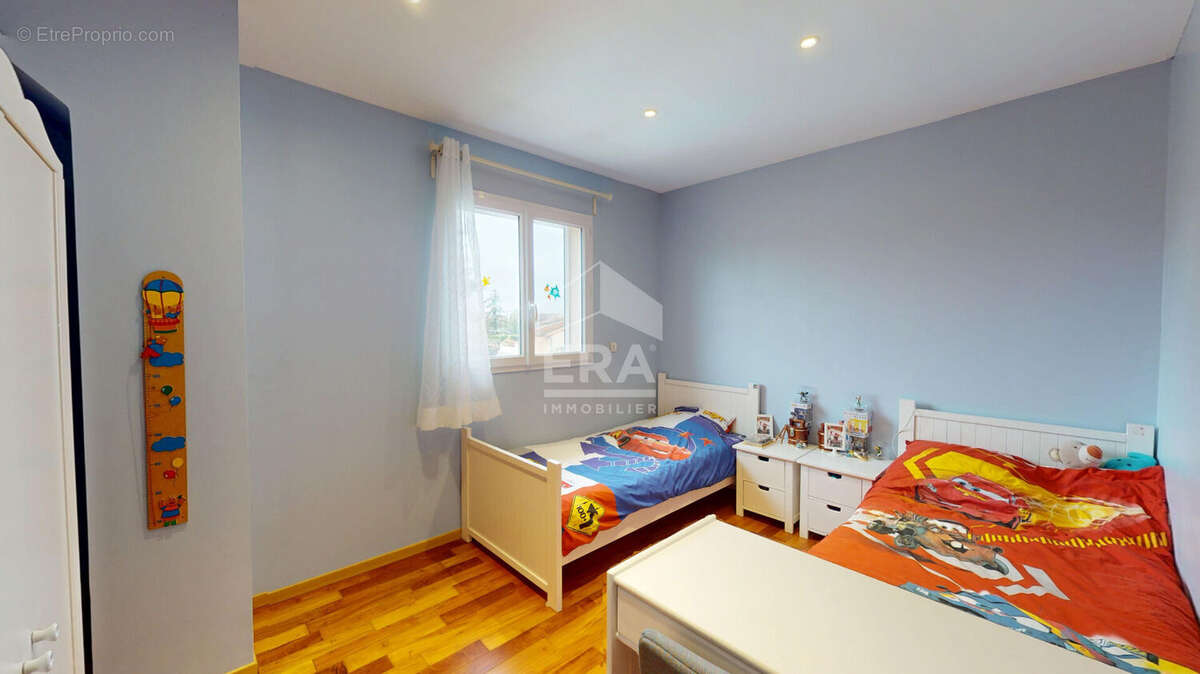 Maison à SAINT-MAURICE-DE-GOURDANS