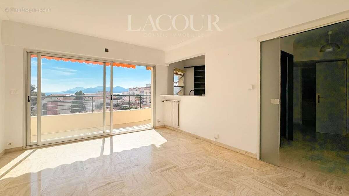 Appartement à CANNES