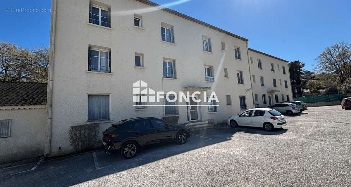 Rez-de-jardin T3 traversant – Proche Six-Fours-les-Plages - Jardin - parking - au calme - photo 8