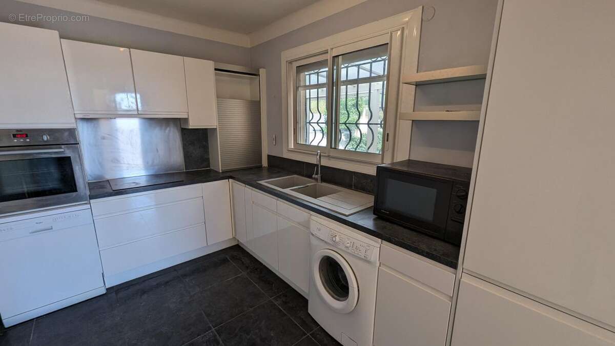 Maison à SIX-FOURS-LES-PLAGES