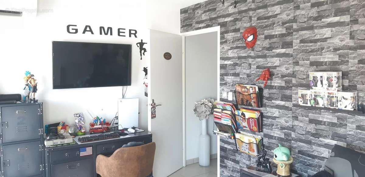 Appartement à MARSEILLE-3E