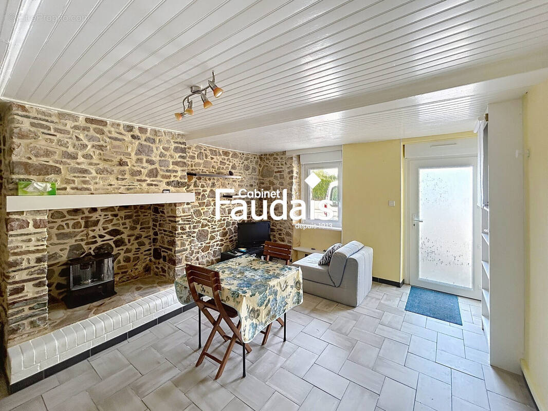 Maison à CREANCES