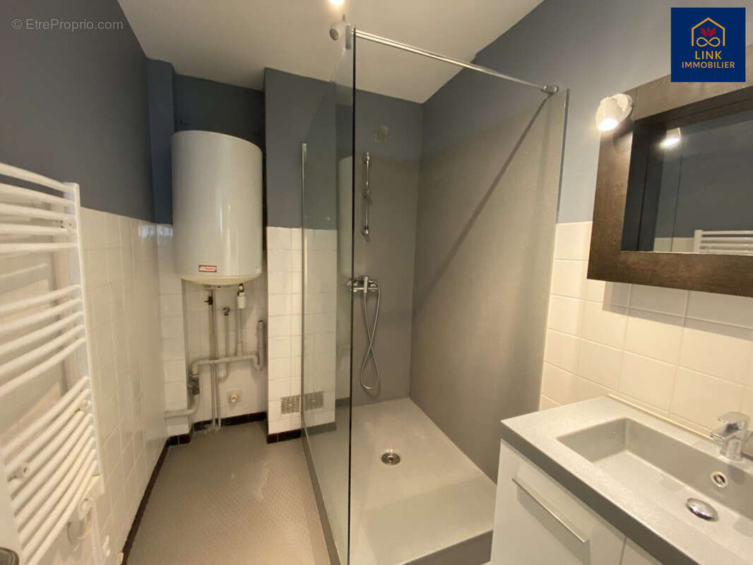 Appartement à GUILHERAND-GRANGES