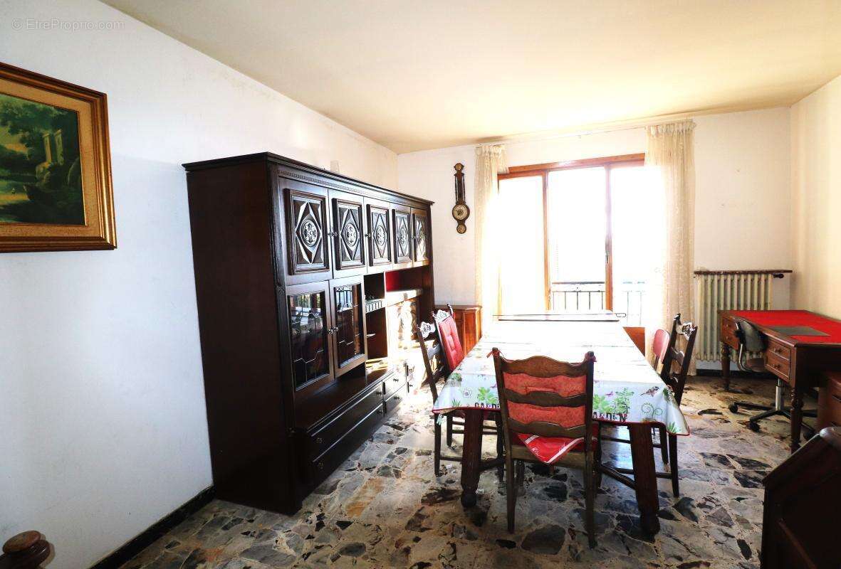 Maison à BERRE-LES-ALPES