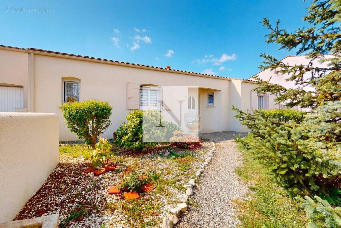 Maison à SAINT-VIVIEN