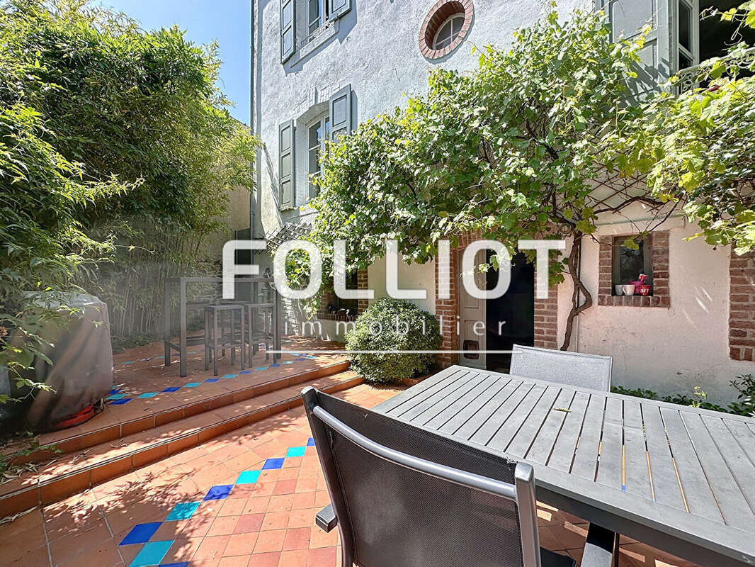 Maison à DONVILLE-LES-BAINS