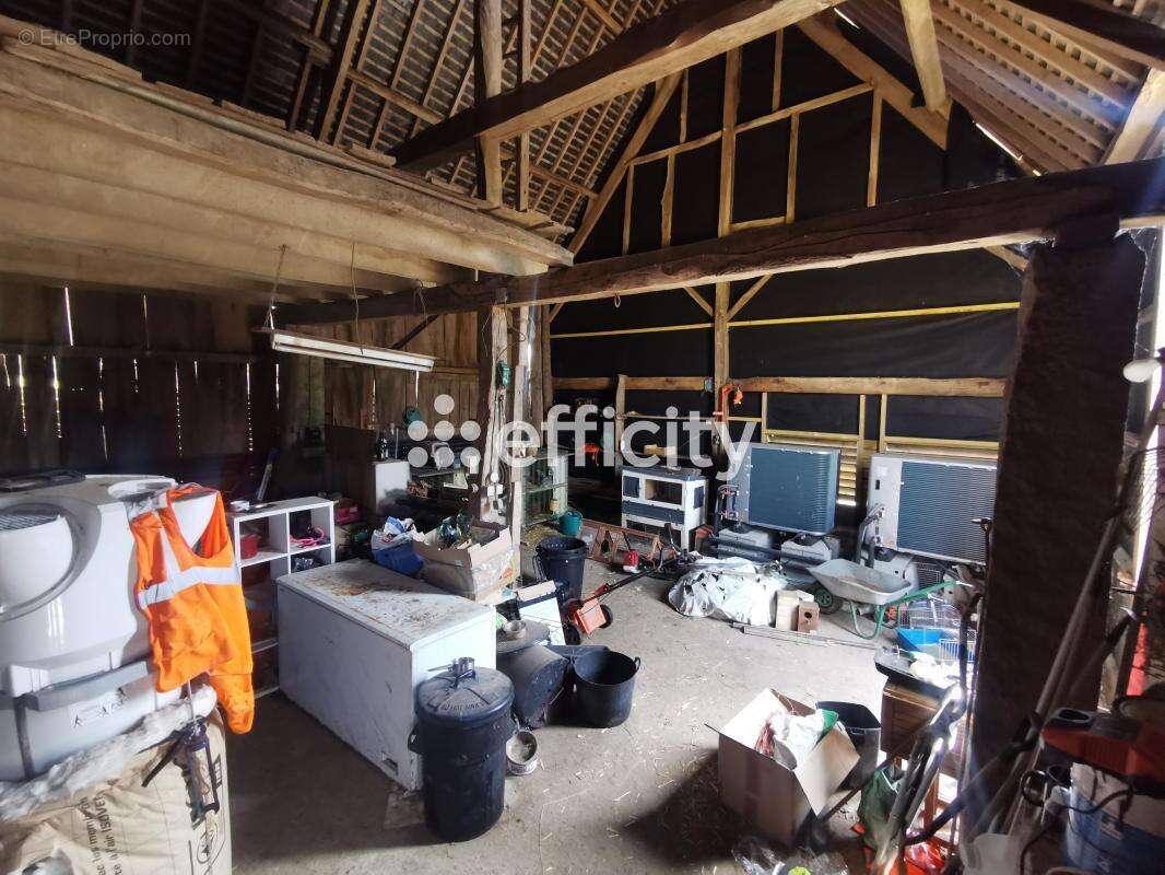 Maison à SAINT-SEVER-CALVADOS