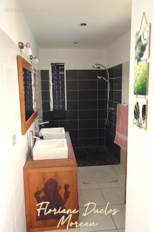 Maison à SAINTE-ROSE