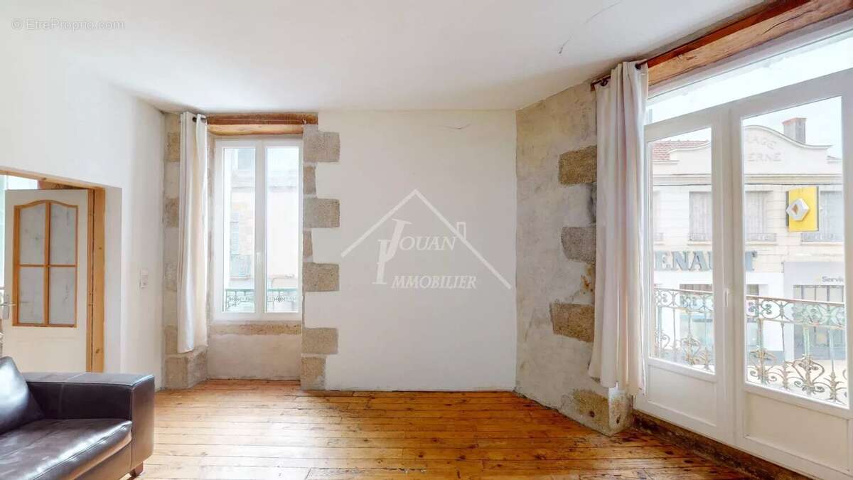 Appartement à BOURBON-L&#039;ARCHAMBAULT