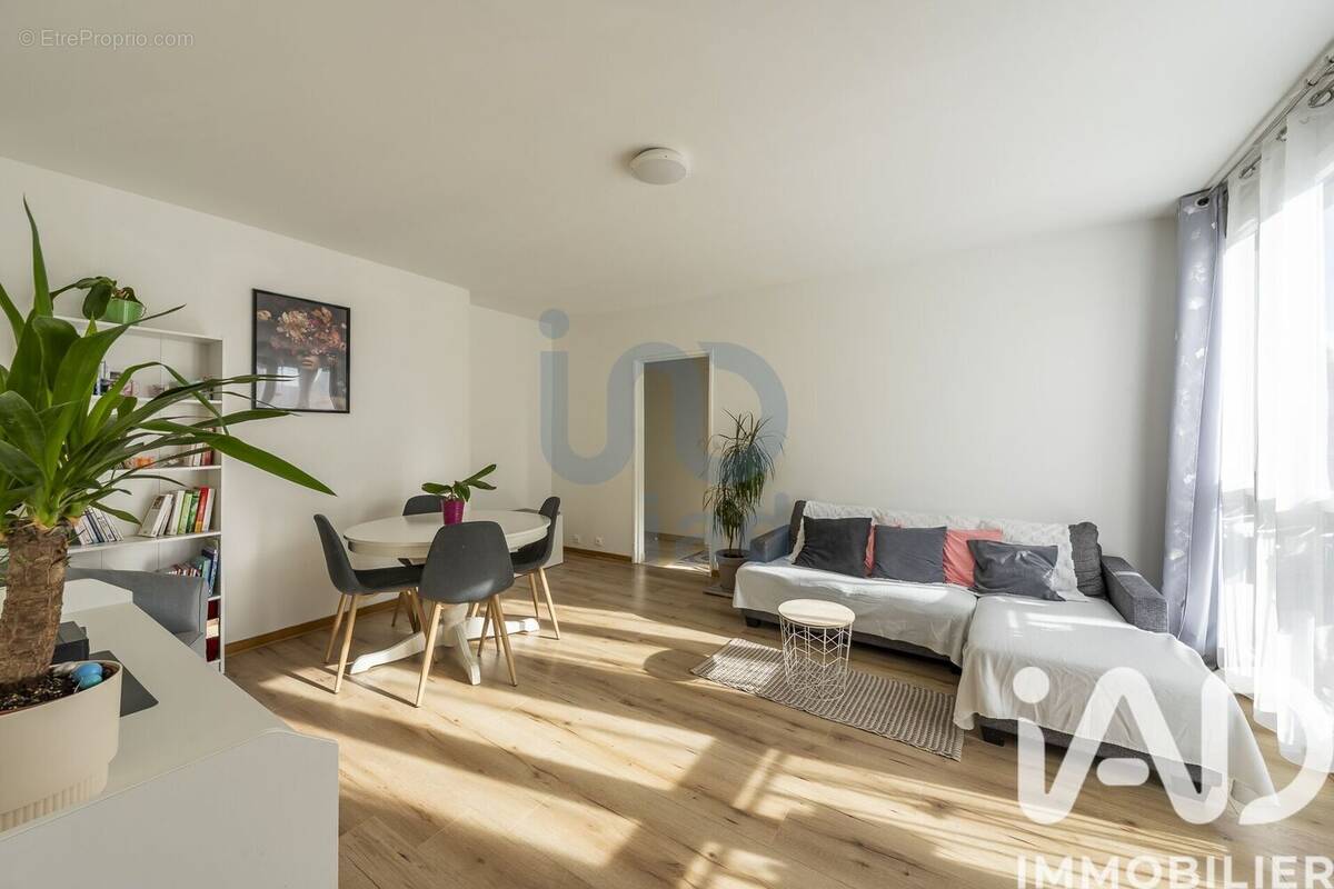 Photo 1 - Appartement à FRESNES