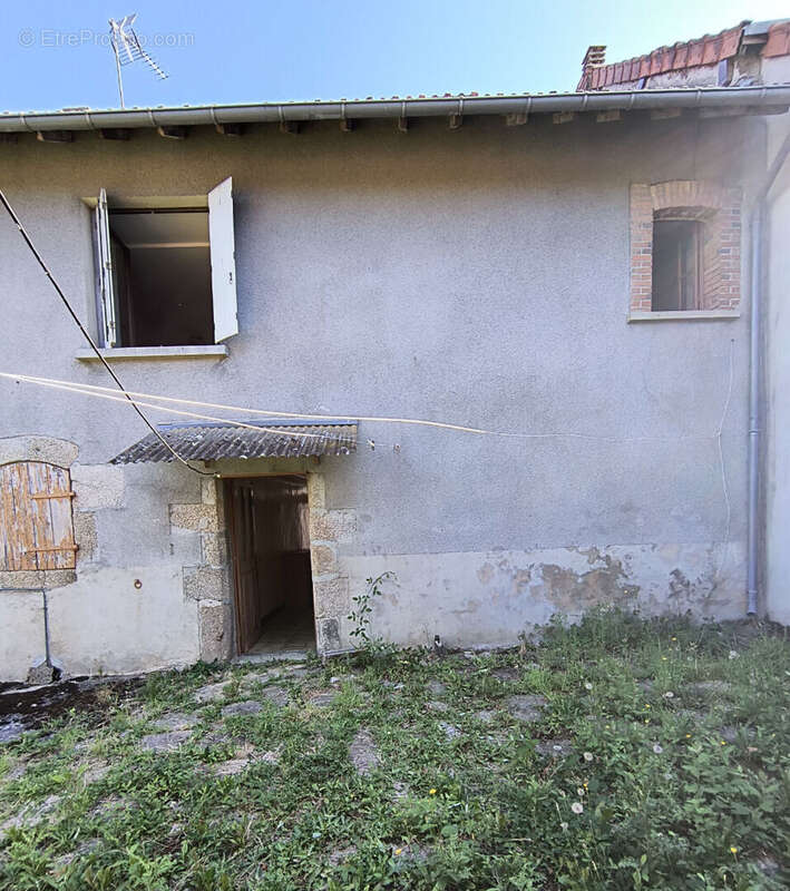 Maison à LAURIERE