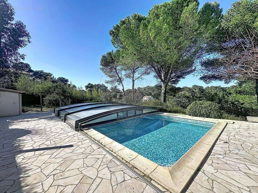 Maison à CAVEIRAC