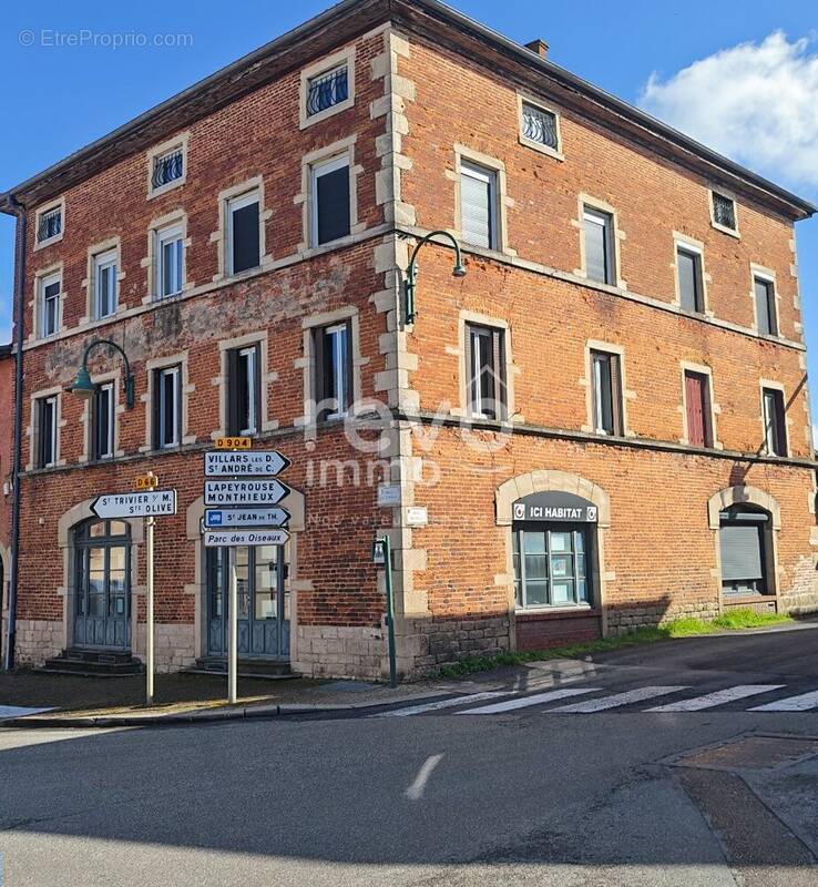 Commerce à AMBERIEUX-EN-DOMBES