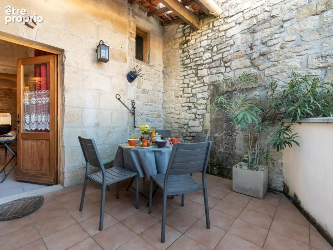 Appartement atypique en pierres à vendre à Calvisson - photo 4