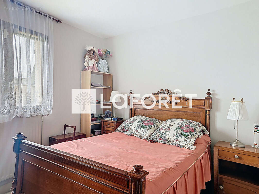 Maison à MOISSY-CRAMAYEL