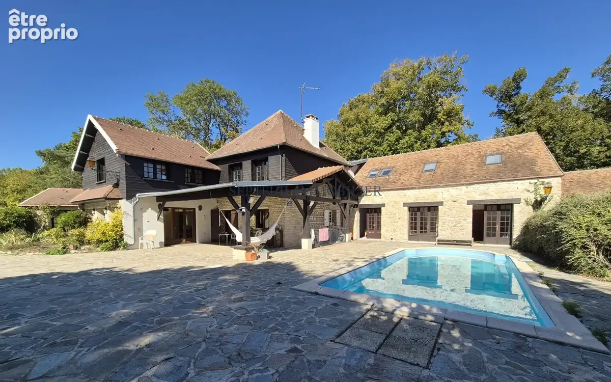 Propriété de 450m2 avec maison d'amis de 115m2 sur 19 066 m2 de parc arboré. Piscine - photo 3