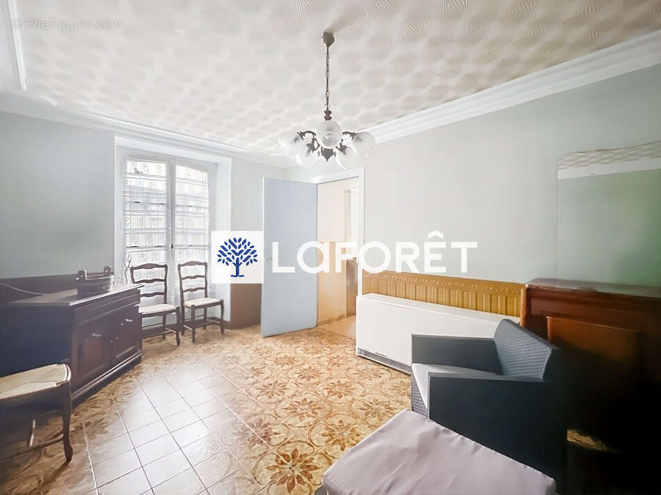 Appartement à CRESPIERES