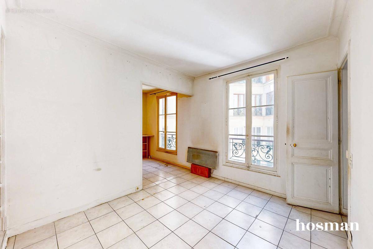 Appartement à PARIS-10E