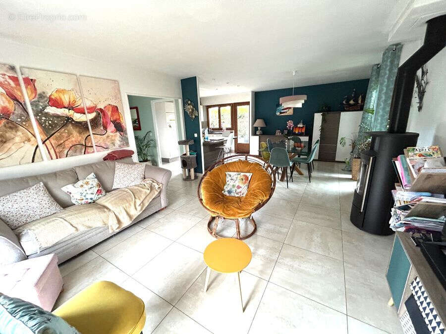 Maison à BRUILLE-SAINT-AMAND