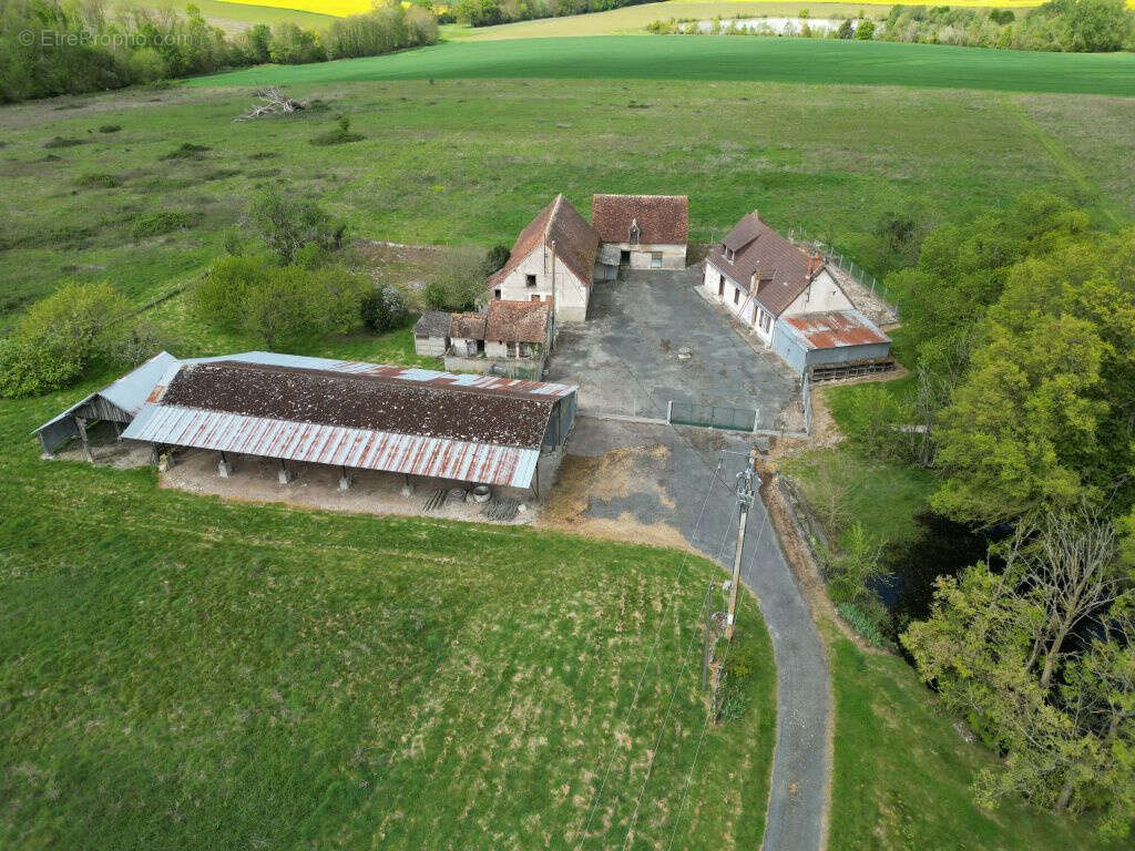 Maison à LOCHE-SUR-INDROIS