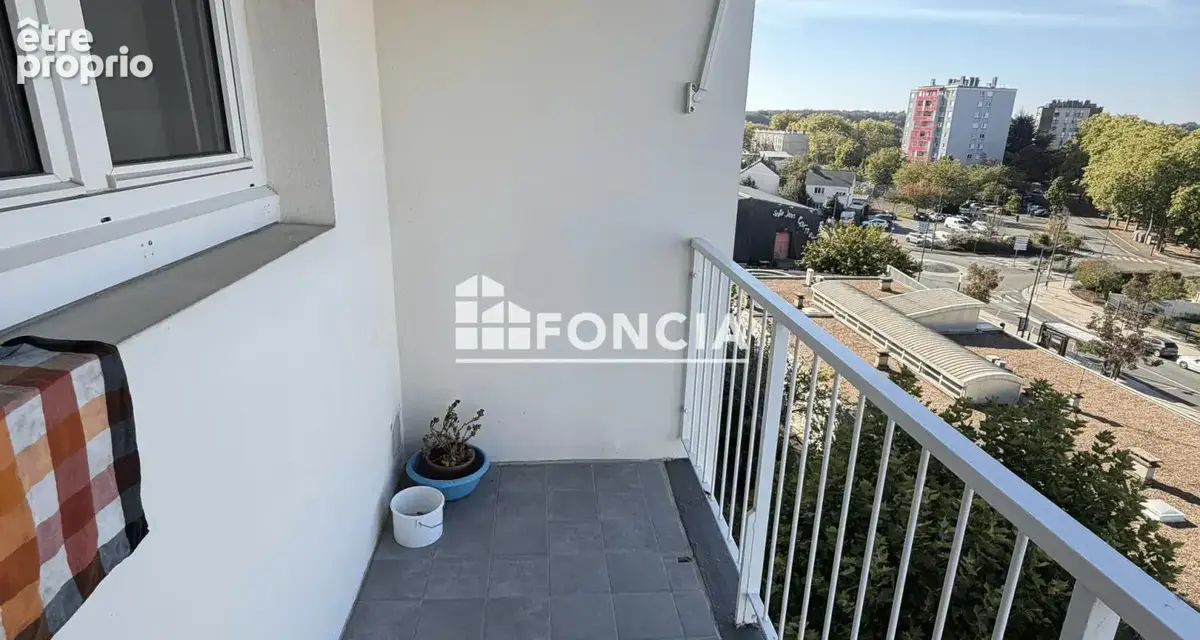 Centre-ville appartement balcon, stationnement - photo 1