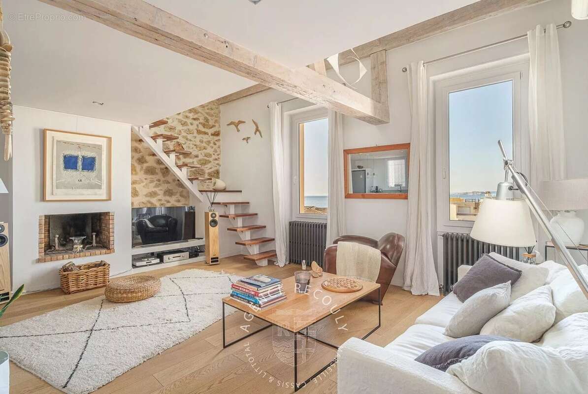 Appartement à MARSEILLE-8E