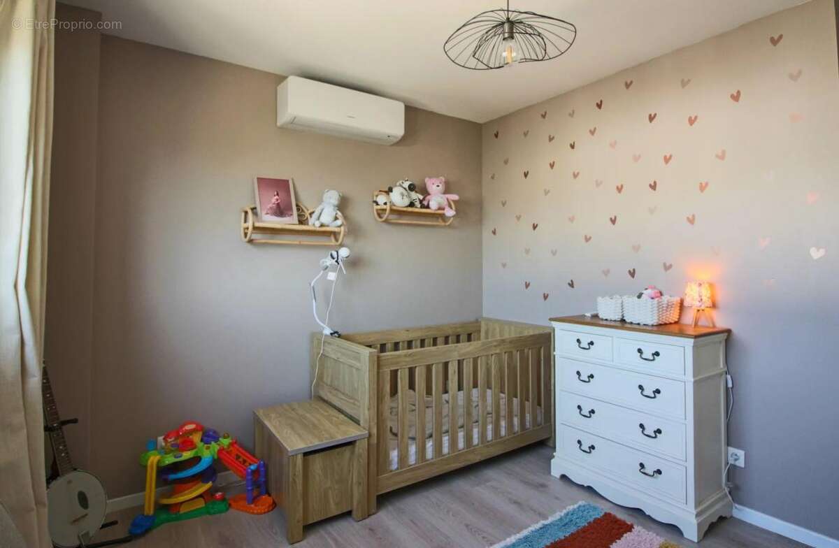 Maison à VAUX-LE-PENIL