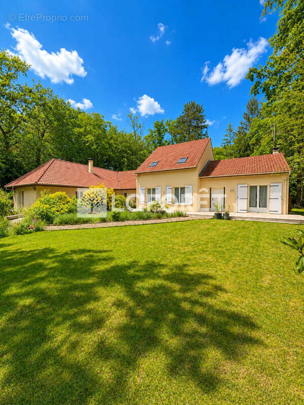 Maison à LAMORLAYE