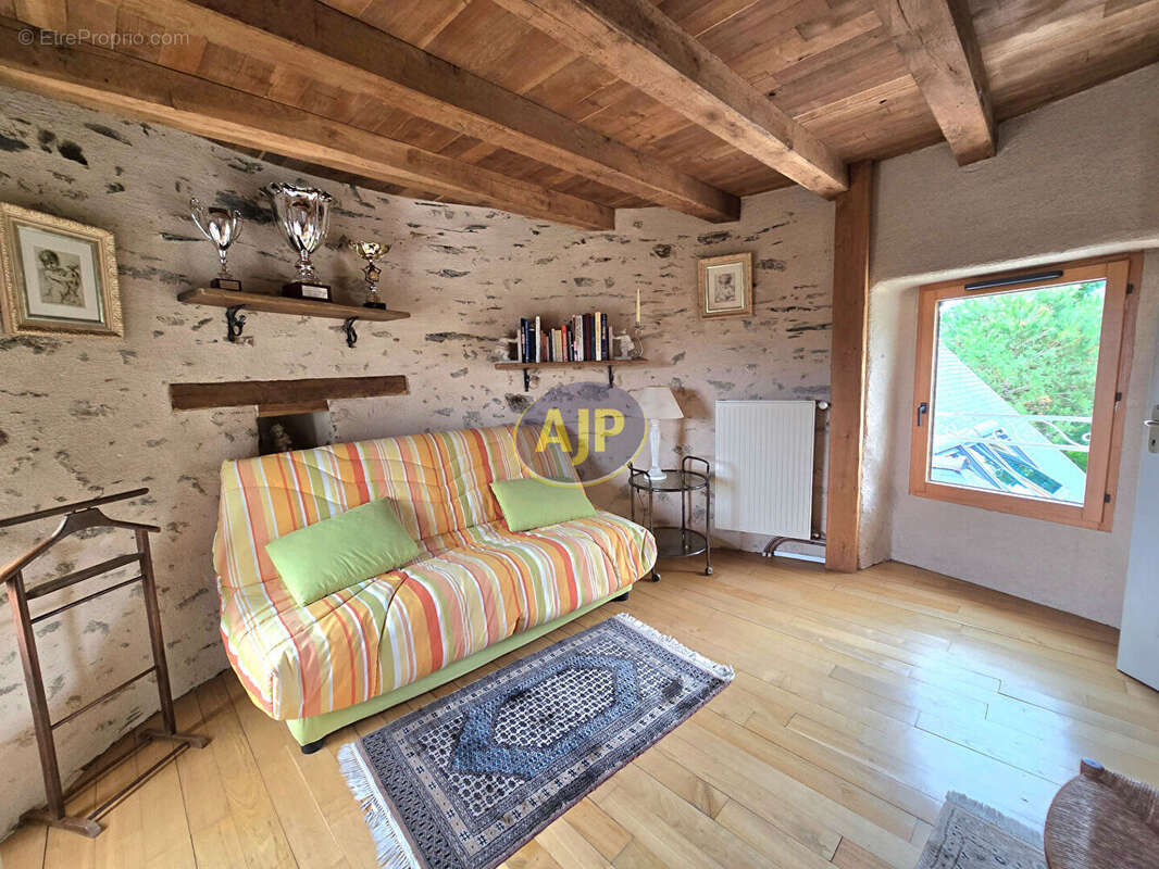 PLESSE - bien d'exception 6 chambres - photo 13