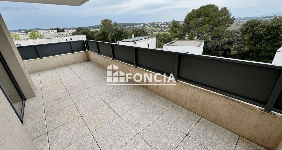 Appartement à JUVIGNAC